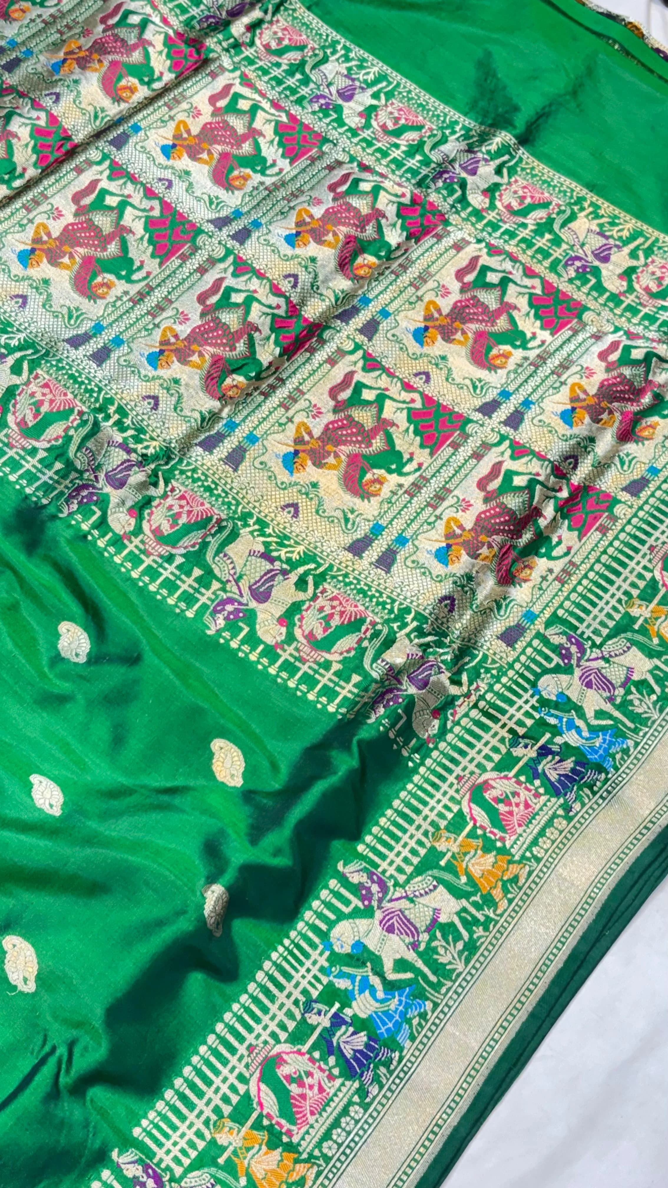 Emerald Green Kadwa Baluchari Silk Saree - View 3